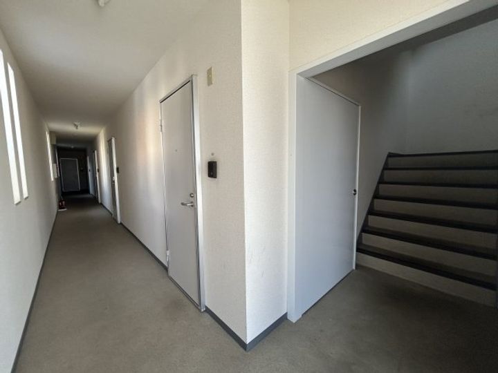 CASA GAROFANOの玄関