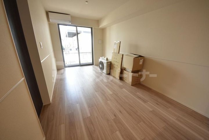 千葉県市川市東菅野3(マンション)の賃貸物件の居間