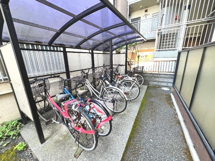 ビーライン本町の地図