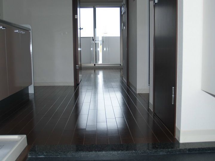 レジディア仙台原ノ町の玄関