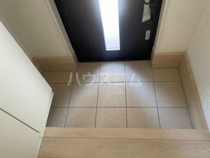 千葉県千葉市花見川区花園町(一戸建)の賃貸物件の玄関