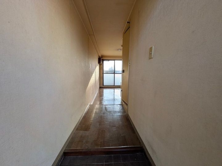 清水ビルの内装