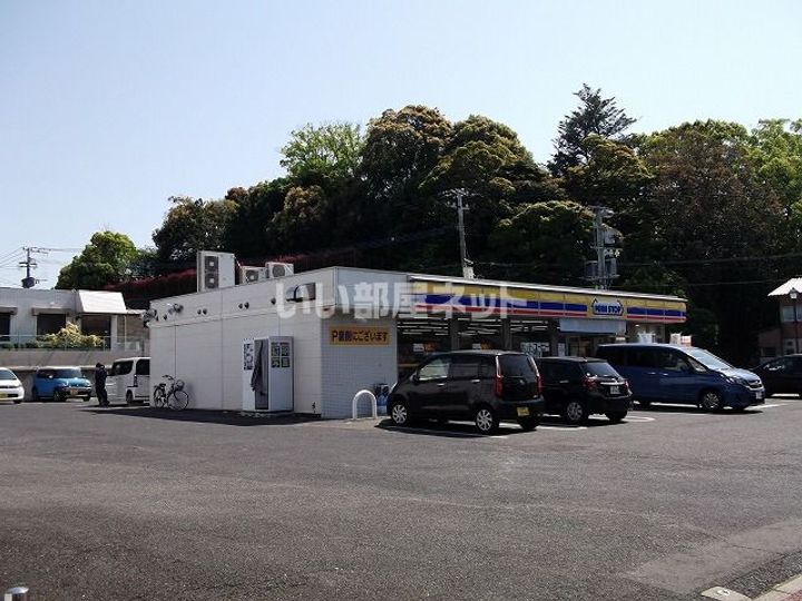 カトレア B棟の周辺