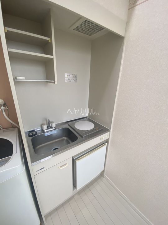 ユナイト黄金町リッチフィールドのキッチン