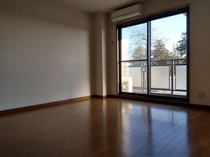 アークハイツの居間