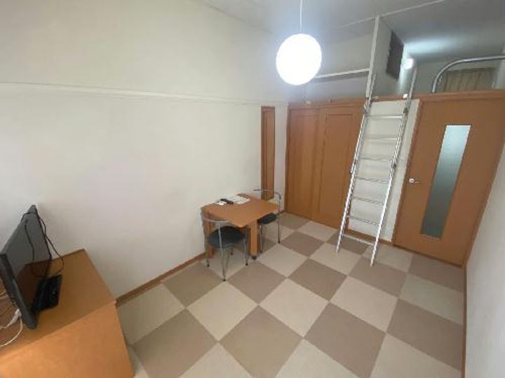 レオパレスアイティー笹原の居間