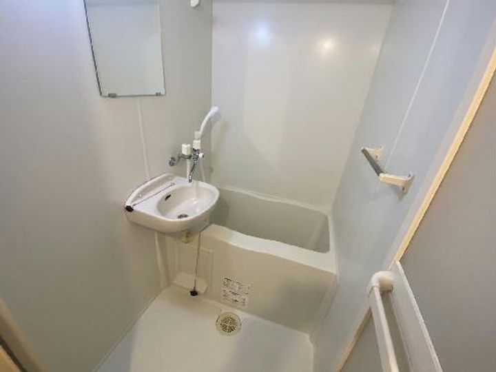 レオパレスアイティー笹原の風呂