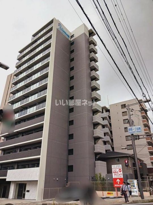 プレサンス大津京町ベルリーヴァの外観