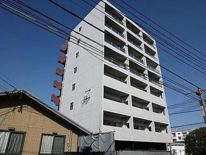 アルテマイスター清水の外観
