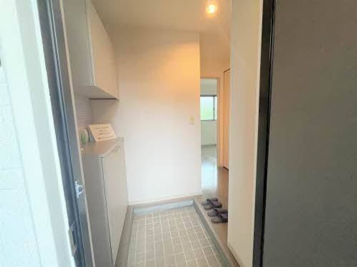 グランドメゾンII B棟の玄関