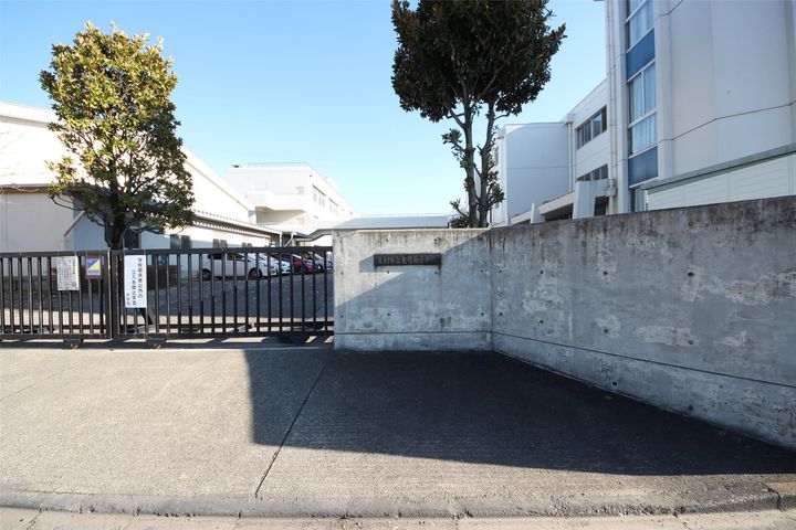 カムフォータブル山川の周辺