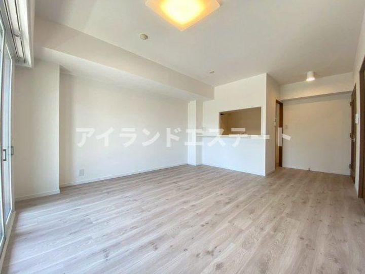 SOCIETY KAKINOKIZAKA ANNEXの居間