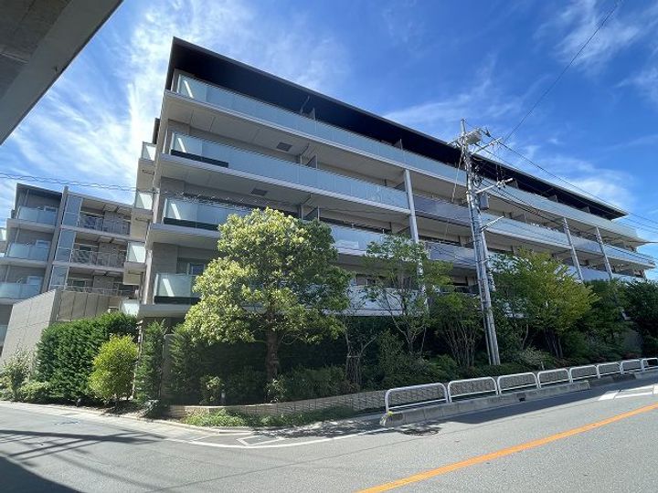 桜区田島3丁目分譲賃貸マンションの外観