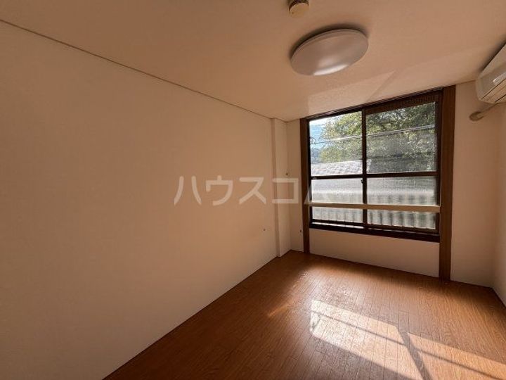 山梨県甲府市宮前町(マンション)の賃貸物件の居間