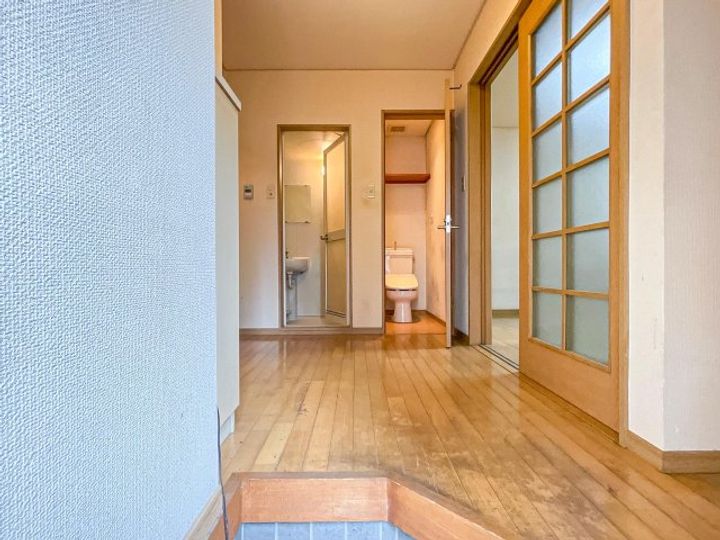 大井モモ・スクラムホームズの玄関