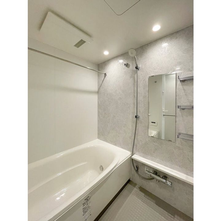 Huit神楽坂の風呂