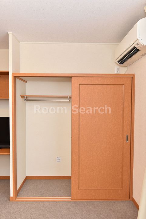 レオパレスサンパーク富士松の内装