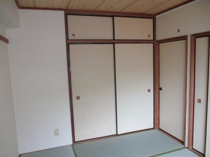 埼玉県上尾市中妻3(マンション)の賃貸物件の居間