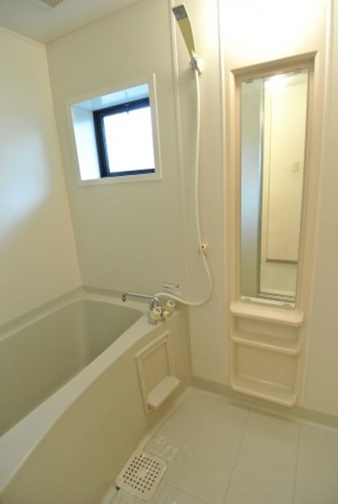 ハイライズ弘億の風呂