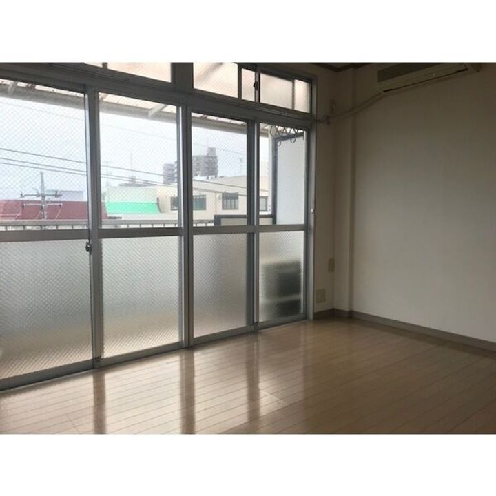 栃木県宇都宮市清住3(マンション)の賃貸物件の居間