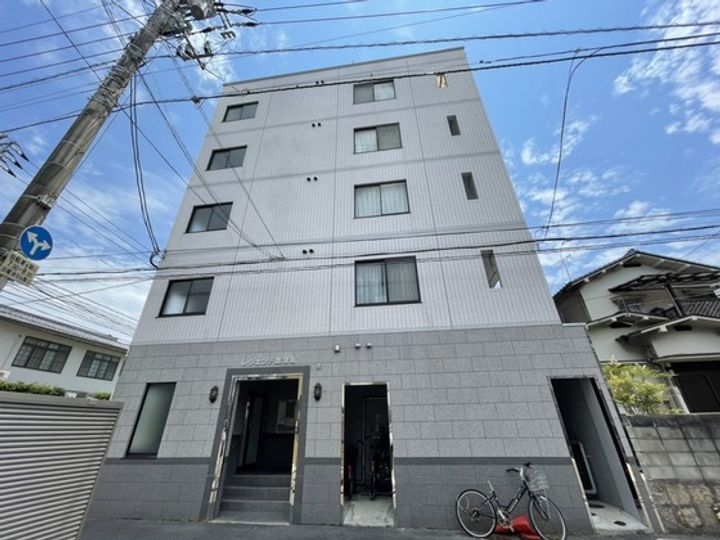 レジェンド草津南の外観