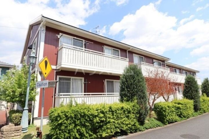 ROYAL GARDEN CASAHARA Bの外観