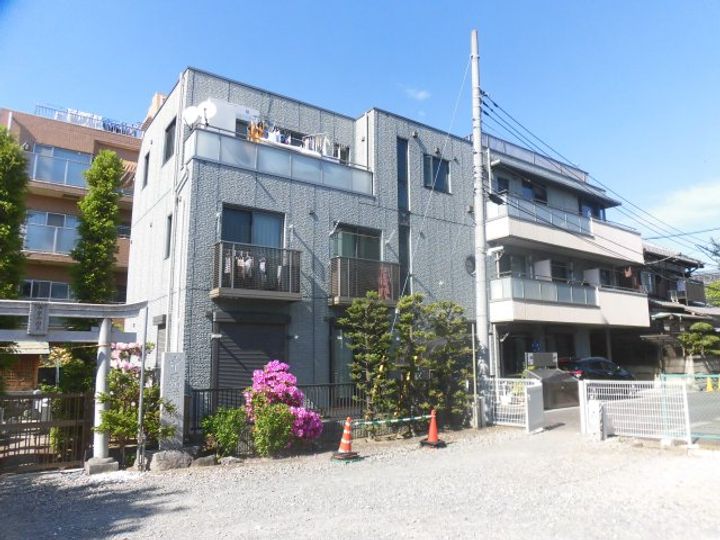カサベルデの外観