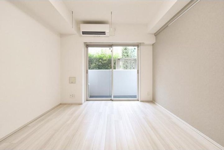 レジデンス新宿中落合スクエアの居間