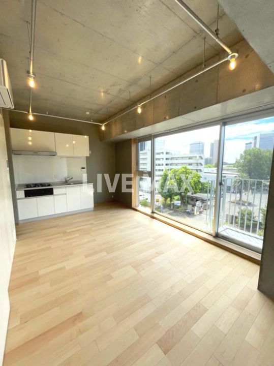 東京都港区港南4(マンション)の賃貸物件の居間