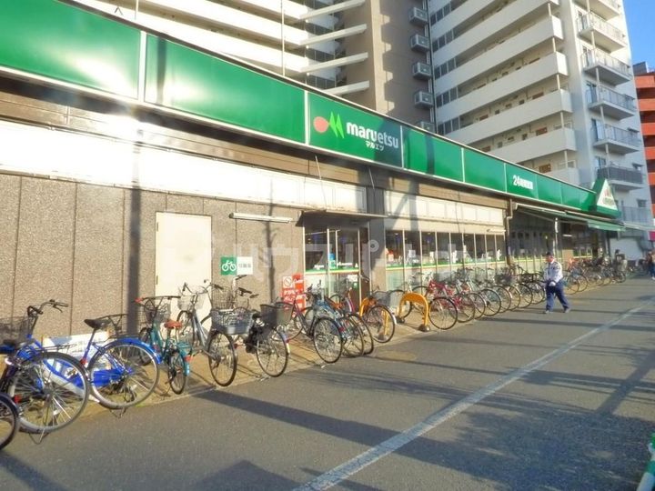 ロイヤルパレスの周辺