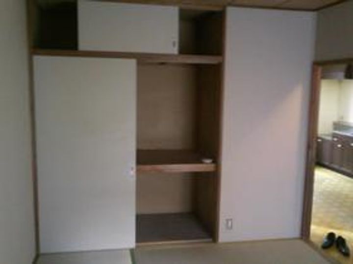 丸市ハイツの内装