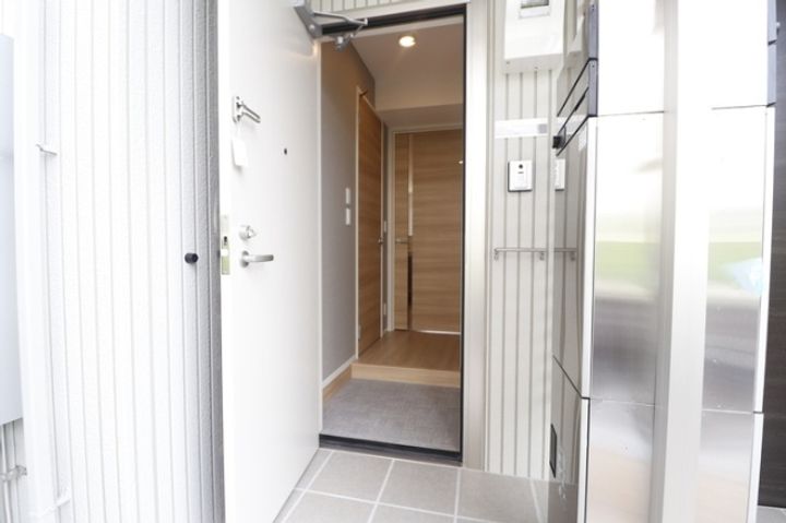 福岡県北九州市小倉南区湯川新町4(アパート)の賃貸物件の玄関