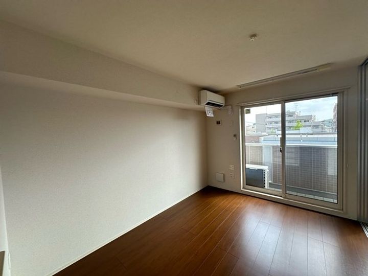 ベベルスペースの居間