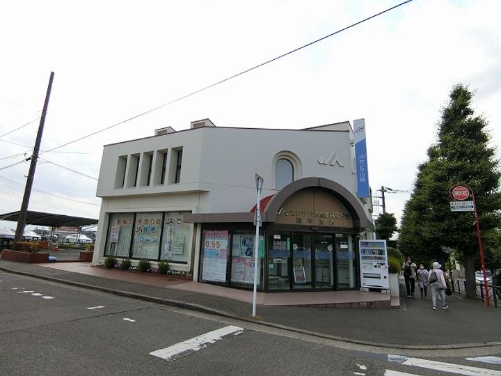 ベベルスペースの周辺