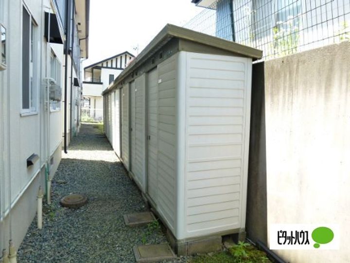 カーティングハウス Bの地図