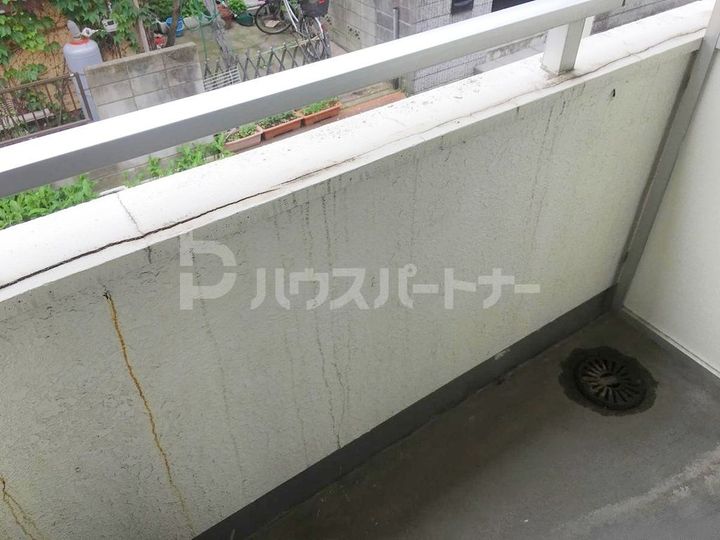 神明マンションの内装