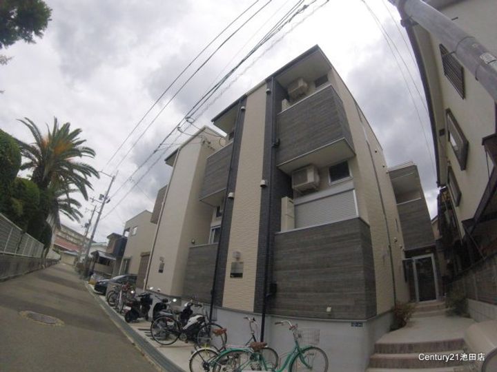 Imperial Residence八王寺の外観