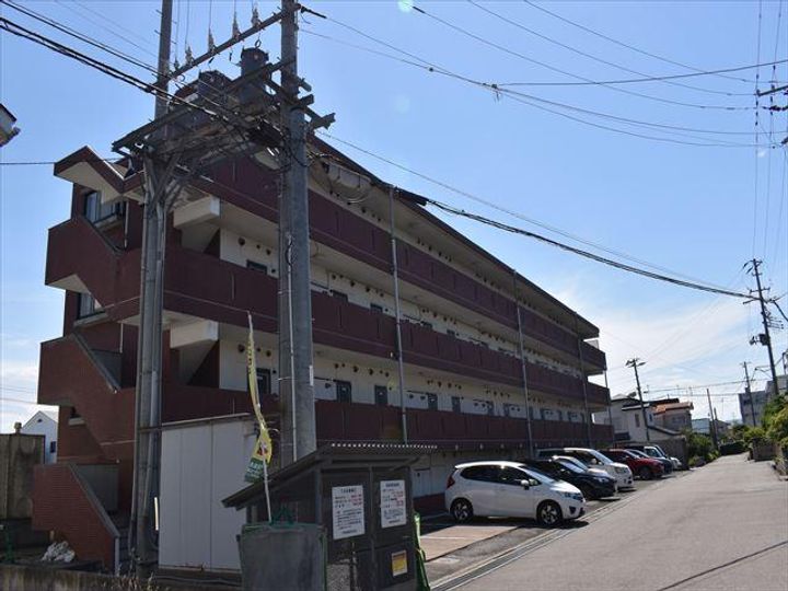 マンションプルミエの外観