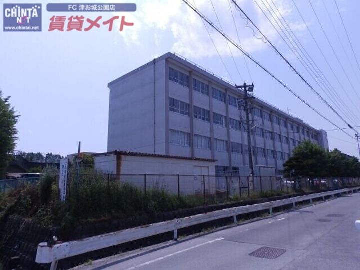 ベルアンドロスBの周辺