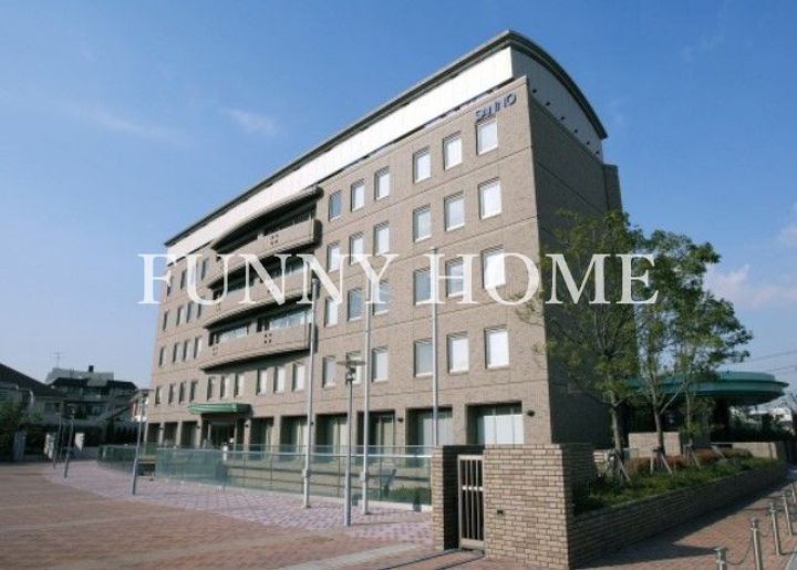 ラ・カーサ・フェリースの周辺