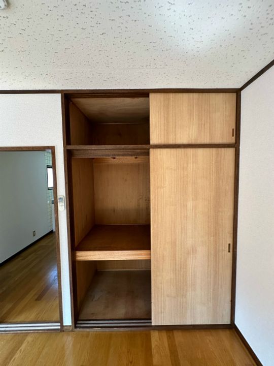 横山ビルの内装