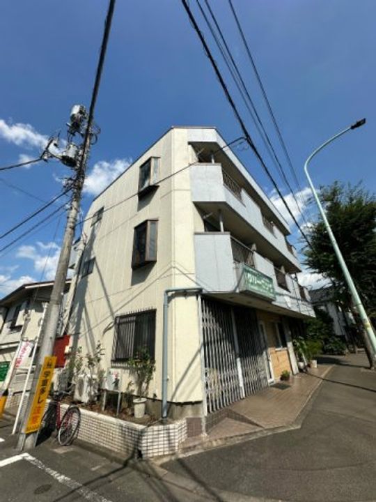 横山ビルの外観