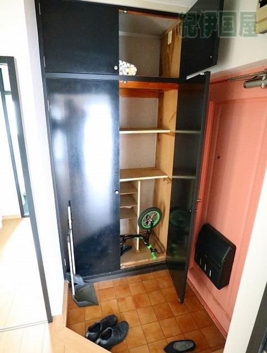 釼持ハイツ(曽比)の玄関