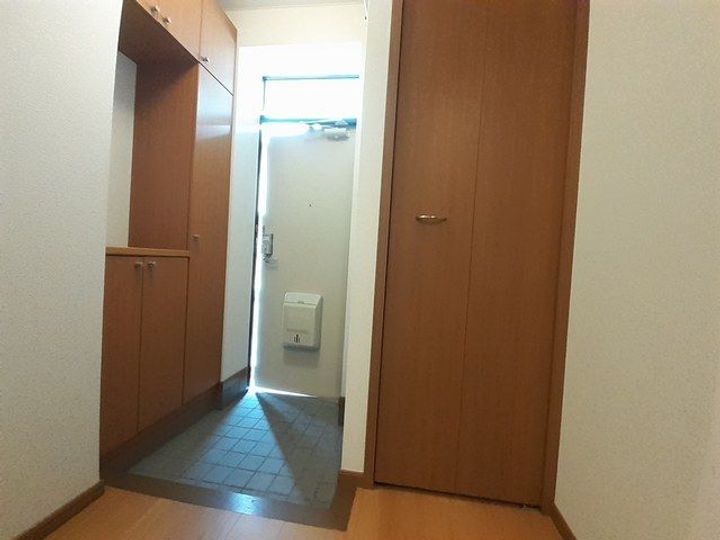 ラーディクス・Kの玄関