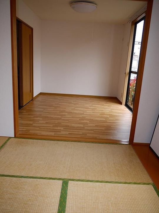フォレストイン本町の内装