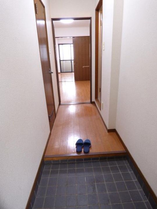 グレイスフル山本の玄関