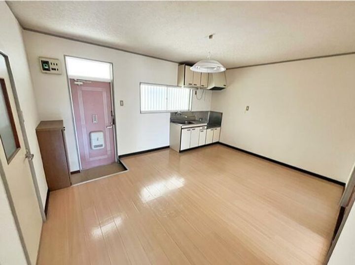 神奈川県伊勢原市石田(アパート)の賃貸物件の玄関