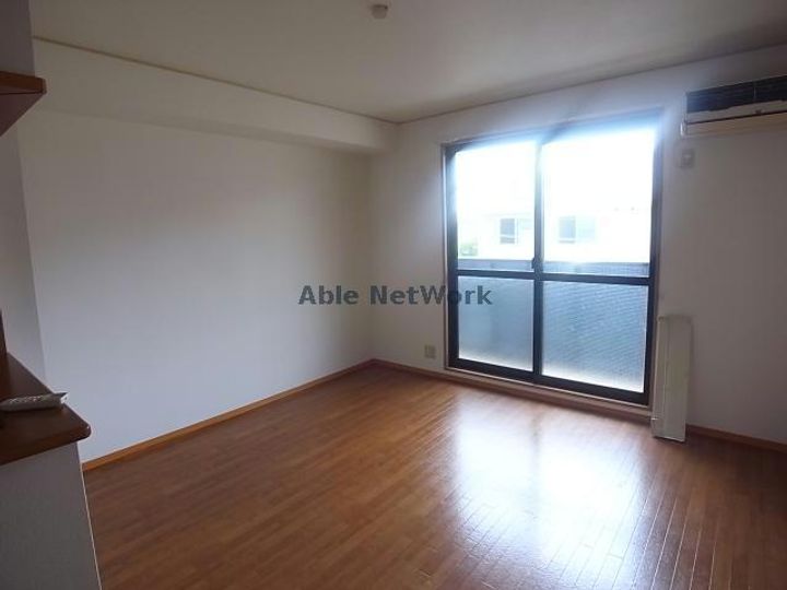 岐阜県大垣市禾森1(アパート)の賃貸物件の居間