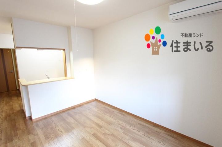 愛知県安城市城ケ入町向山(アパート)の賃貸物件の居間