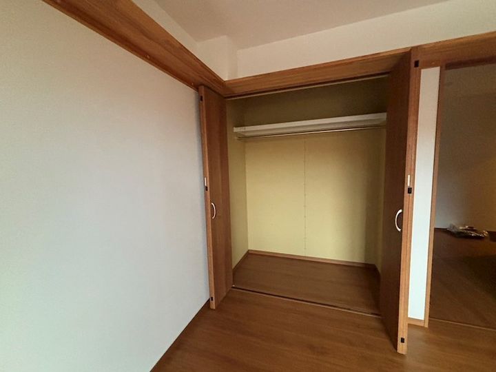 サプラス・2の内装